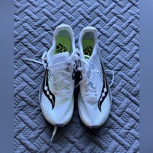 Women’s Saucony Kilkenny XC 8 Cross Country Spikes